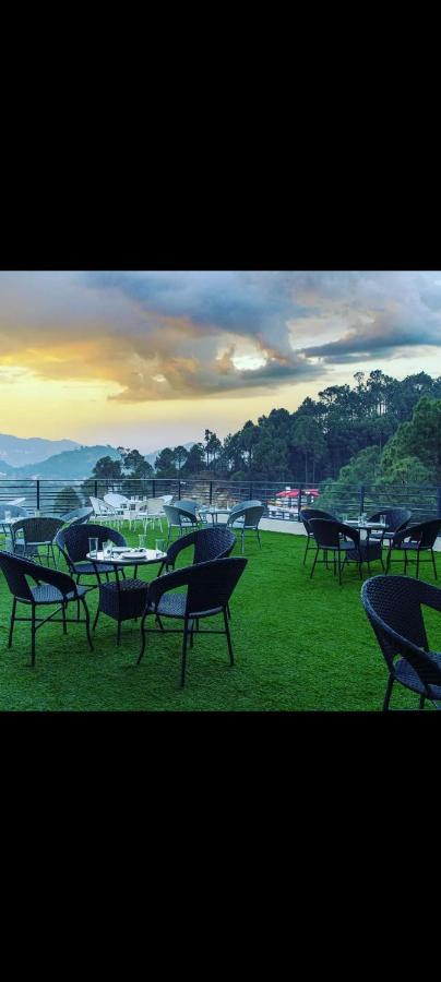 Ferienwohnung Host Jatin Mountain Crest Kasauli 7Oi827O7O3 Exterior foto